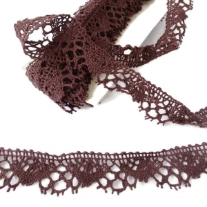 Koronka bawełniana do celów ozdobnych do stosowania w krawiectwie- szerokość 3 cm- kolor brązowy