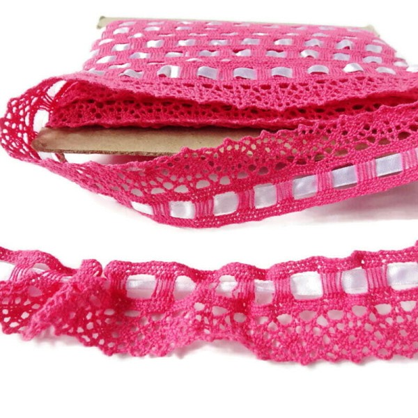 Koronka bawełniana 3 cm różowa