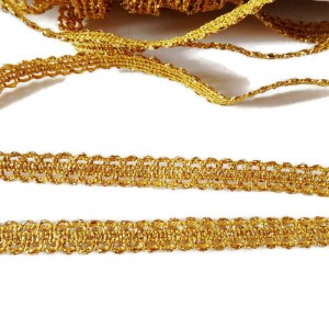 Taśma ozdobna, do celów zdobniczych, do stosowania w krawiectwie, w tekstyliach - szerokość 10  mm - kolor złoty