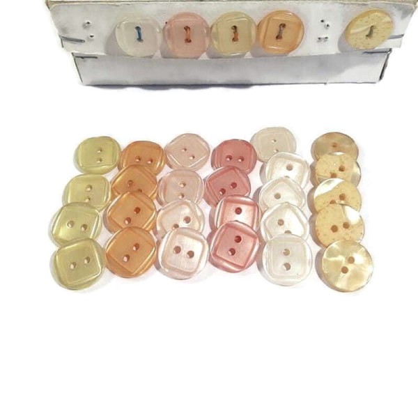 Guzik perłowy 15 mm kolor