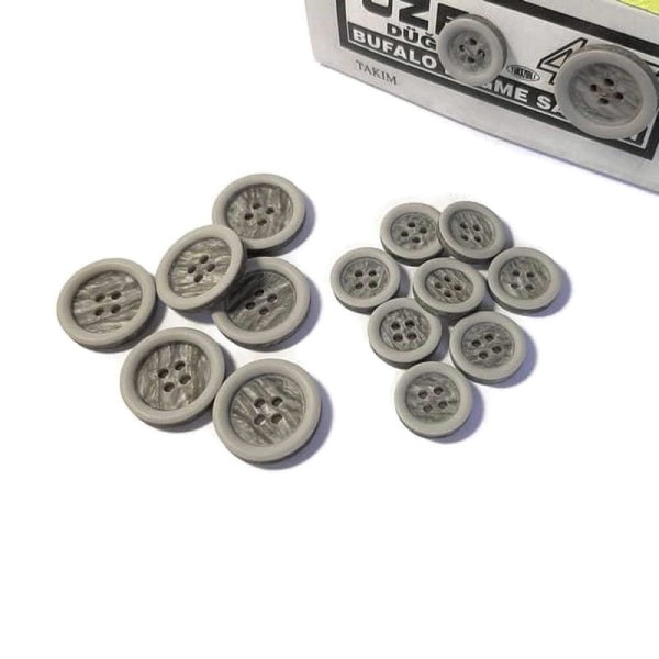 Guzik  garniturowy 20 mm i 13 mm