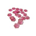Ozdobne cekiny w kształcie kwiatka o średnicy 2 cm do przyszycia przy pomocy koralika lub do przyklejenia, błyszczące, - jednostka sprzedaży : opakowanie (20 szt) - kolory: czerwony
