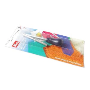 Szpikulec z nasadką do robienia dziurek w różnych materiałach np. do przebijania dziurek w hafcie richelieu. - długość całości 8 cm