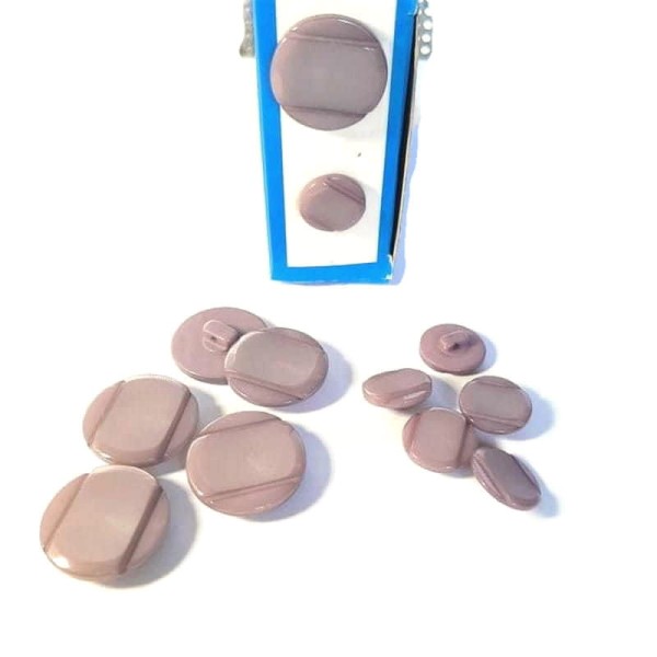 Guzik  24 mm i 15 mm  