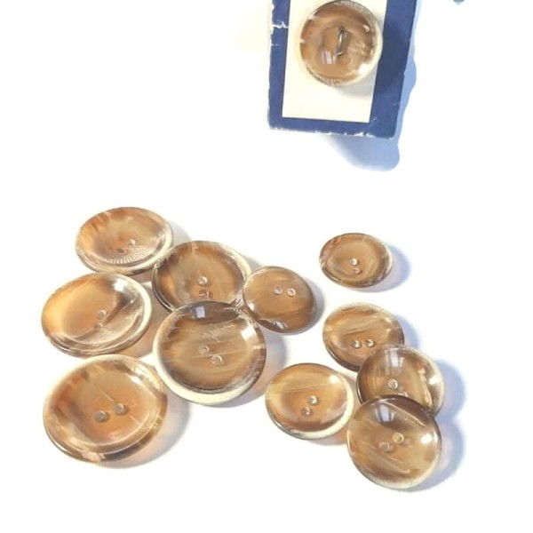 Guzik  22 mm i 17 mm  