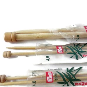 Druty do robótek, proste bambusowe, bardzo lekkie i przyjemne w dotyku, pakowane po 2 szt- Długość druta 33 cm - Rozmiary: 2,5 ; 3 ; 4 ; 4,5 ; 10