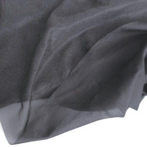 Tkanina "klejonka" cienka, elastyczna, z klejem, do mocowania przy pomocy żelazka - szerokość 100 cm - kolor czarny