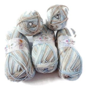 Włóczka Alize Baby Best batik (color 6657) przeznaczona dla dzieci na sweterki, czapki. - skład: 90% akrylik; 10% bambus, wiskoza (anti-pilling) - motek 100g/240 mb