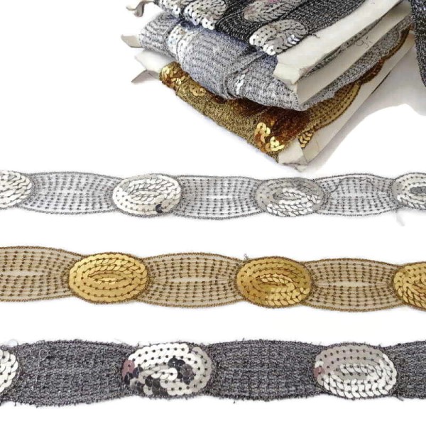 Taśma haftowana cekinami 25 mm