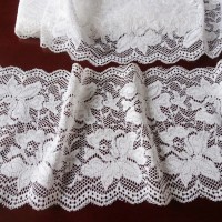 Koronka elastyczna szer.15 cm biała 