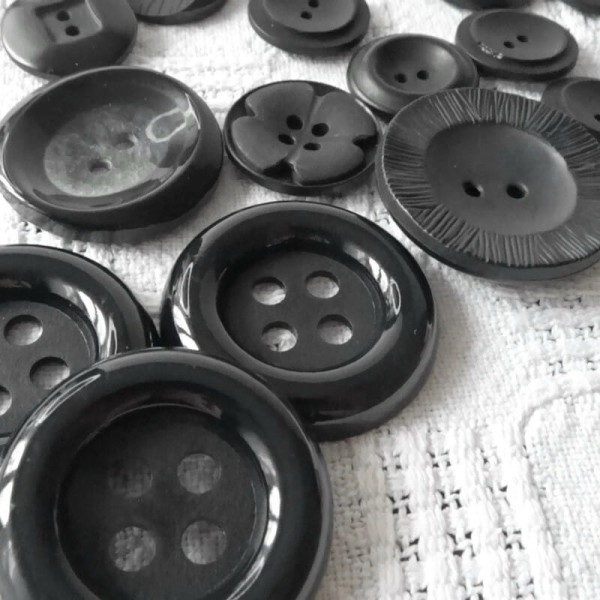 Zestaw guzików | czarne guziki różne