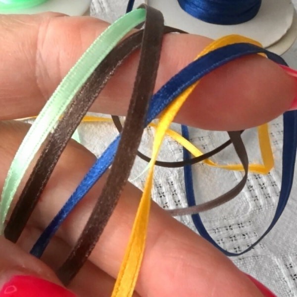 Wstążka satynowa 3 mm  ( 10 mb) | haft wstążeczkowy