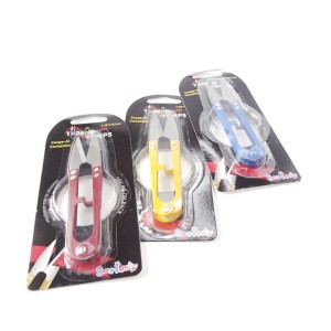 Specjalna obcinaczka, sniper służąca do szybkiego i dokładnego odcięcia nici, muliny czy włóczki po zakończeniu robótki.  -  długość obcinaczki 10 cm