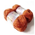 Włóczka Amber - skład: 100% mikrofibra - motek 100 g /275mb  -  druty 2-4 - kolor miedziany