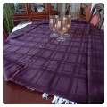 OBRUS Z ADAMASZKU 90 X 150 CM KOLOR bordowy