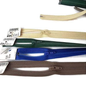 Zamek  (suwak, ekler),  spirala, do kurtek, rozdzielczy, - produkcja OPTI - długość 75 cm