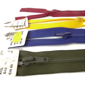 Zamek  (suwak, ekler),  spirala, do kurtek, rozdzielczy, produkcja OPTI - długość 40 cm
