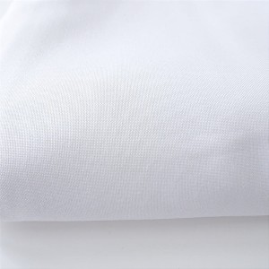 Tkanina VERDAL 40ct (160 nitek/10cm) do haftu richelieu i haftu płaskiego. - gęstość 160 nitek/10 cm  - 50% bawełna/ 50% wiskoza - szerokość tkaniny 140 cm