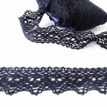 Koronka bawełniana do celów ozdobnych do stosowania w krawiectwie- produkcja Hiszpania- kolor: czarny- szerokość 3,50 cm- 100% bawełna