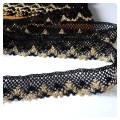 Koronka bawełniana do celów ozdobnych- kolor: czarny z delikatną złotą nitką- szerokość 3 cm