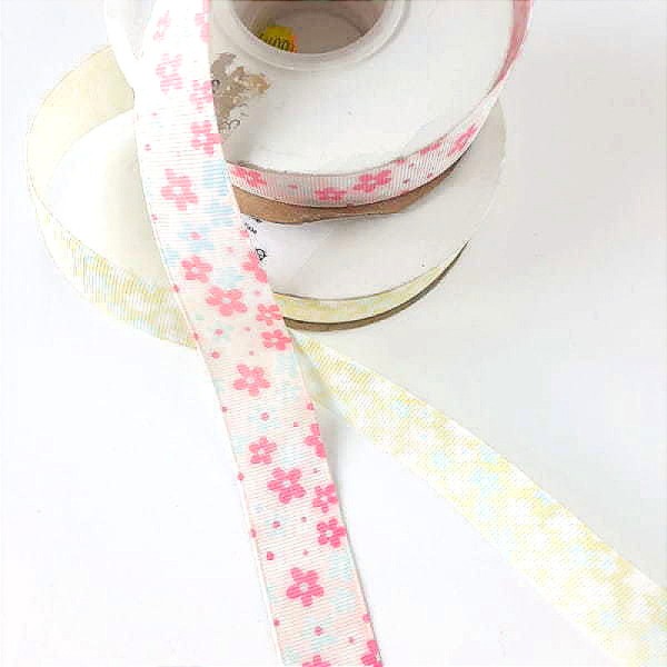 Wstążka w kwiatki 25 mm 