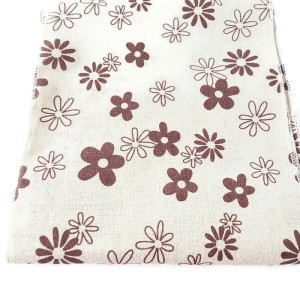 Taśma lniana, nadrukowany niespieralny wzór w stylu vintage, w kolorach sepii, brzegi obszyte. Do wykonywania dekoracji, ozdób, dekoracji stołów itp - 100 % len - szerokość 20 cm