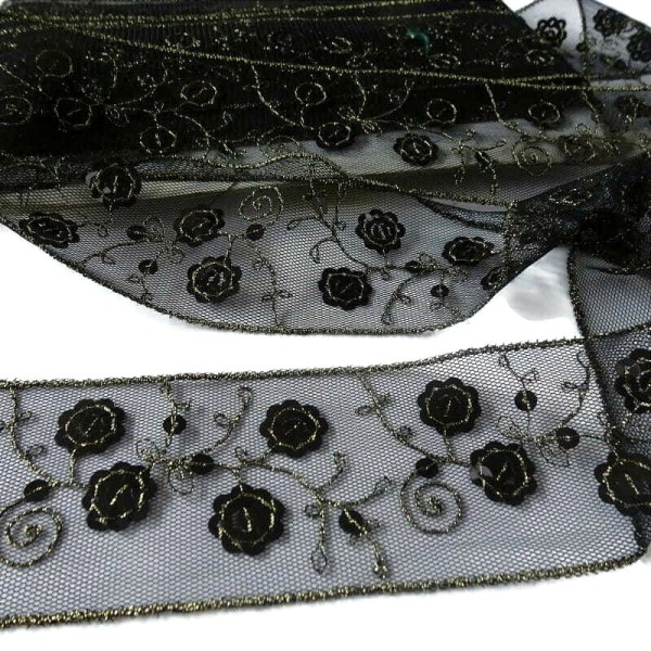 Taśma ozdobna  haftowana