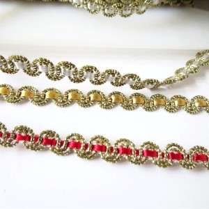 Taśma ozdobna o szerokości 7 mm  do zdobienia ubrań, ozdób świątecznych kolory:  - złoto-biała,  złoto-czerwona, złoto-złota