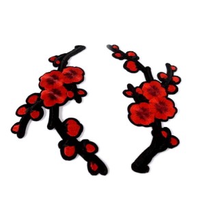 Aplikacja haftowana do przyklejenia przy pomocy żelazka lub przyszycia - rozmiar 13 x 9cm - cena za kpl / 2 szt