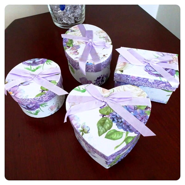 Zestaw ozdobnych pudełek 4 szt