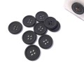 Guzik płaski, garniturowy - do rękawów  marynarek, żakietów itp - guzik o średnicy 13 mm - kolor czarny matowy