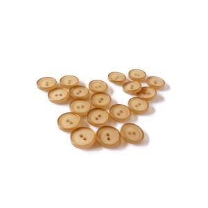 Guzik plastikowy, płaski, kolor perłowy miodowy, - średnica 15 mm