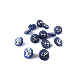 Guzik w kolorze niebiesko-jeansowym z emblematem kotwicy -  średnica 15 mm - cena za kpl 5 szt