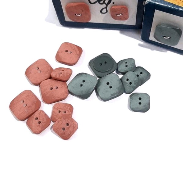 Guzik  kwadrat 20 mm i 15 mm