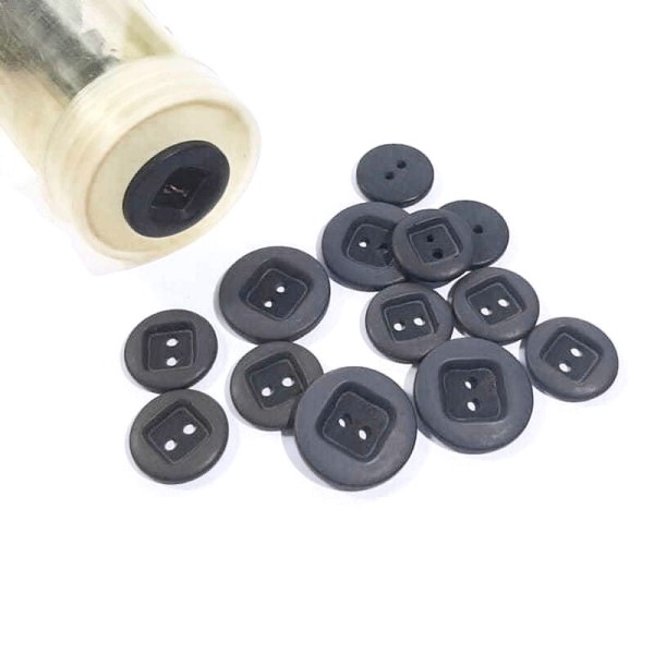 Guzik  23 mm i 15 mm  