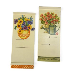 Podkładka drewniana, zawieszka na kalendarz ścienny. Ozdobiona techniką decoupage (trwałe naklejanie) - wymiar 30 x 12 cm - do wyboru 2 wzory