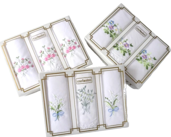 Chusteczka z haftem / kpl 3 szt