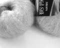Włóczka Kid-Silk produkcji Drops (na zdjęciu 2 szt) - kolor jasny szary 44 - motek 25g / 210 mb / 230 yds - druty 3,5-4 - skład: 75% mohair, 25% silk