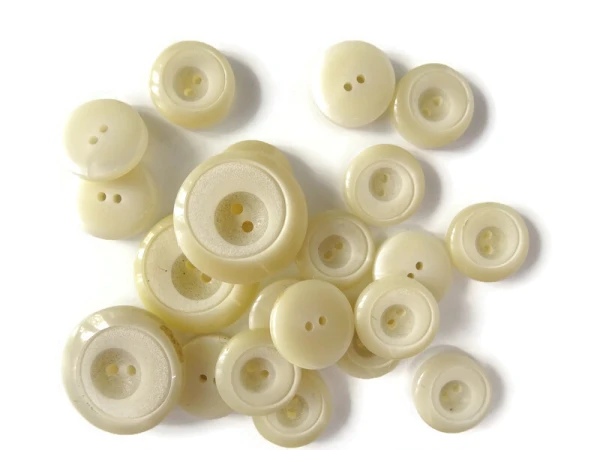 Guzik  23 mm i 15 mm 