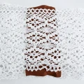 Koronka bawełniana do celów ozdobnych, do stosowania w krawiectwie, produkcja polska - kolory: biały - szerokość 13 cm