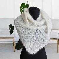 Chusta szal ecru z kid mohair/silk | rękodzieło